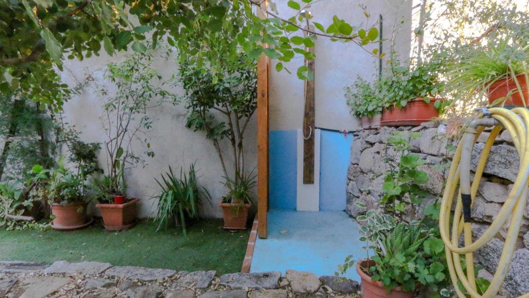 Villa Ferulas Oliena Exterior photo